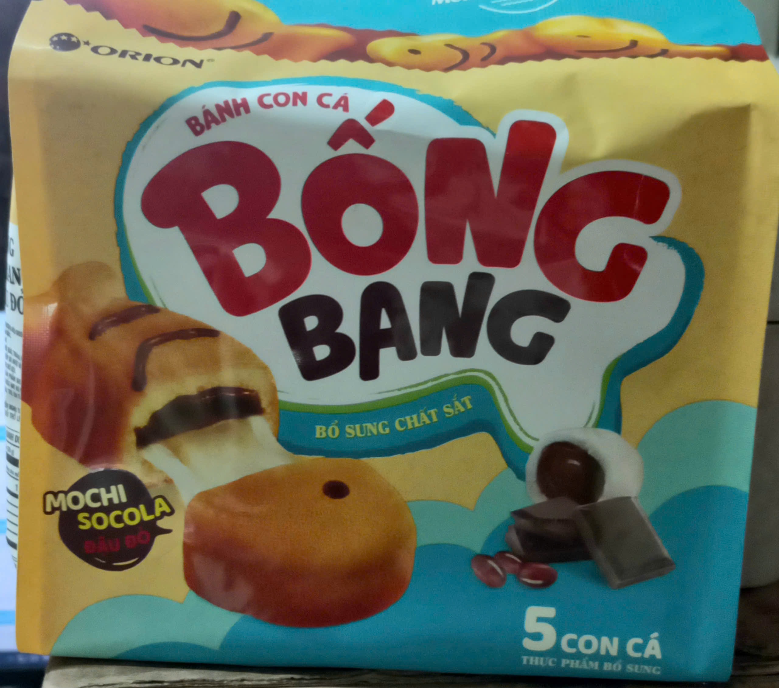 5 BÁNH CON CÁ BÓNG BANG ORION MOCHI VỊ SÔCÔLA ĐẬU ĐỎ 145G 5 GÓI