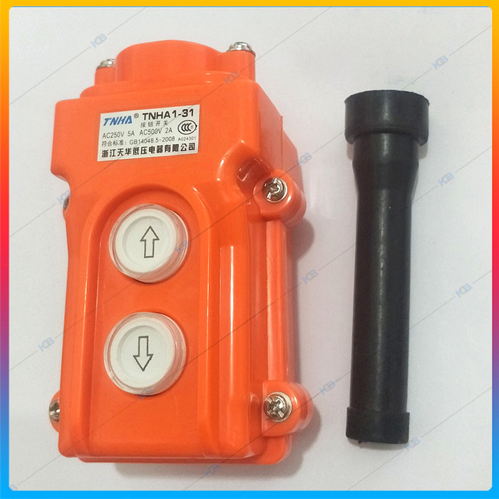 Công tắc điều khiển TNHA1 - 31 . Dùng được cho nhiều loại tời kéo, pa lăng