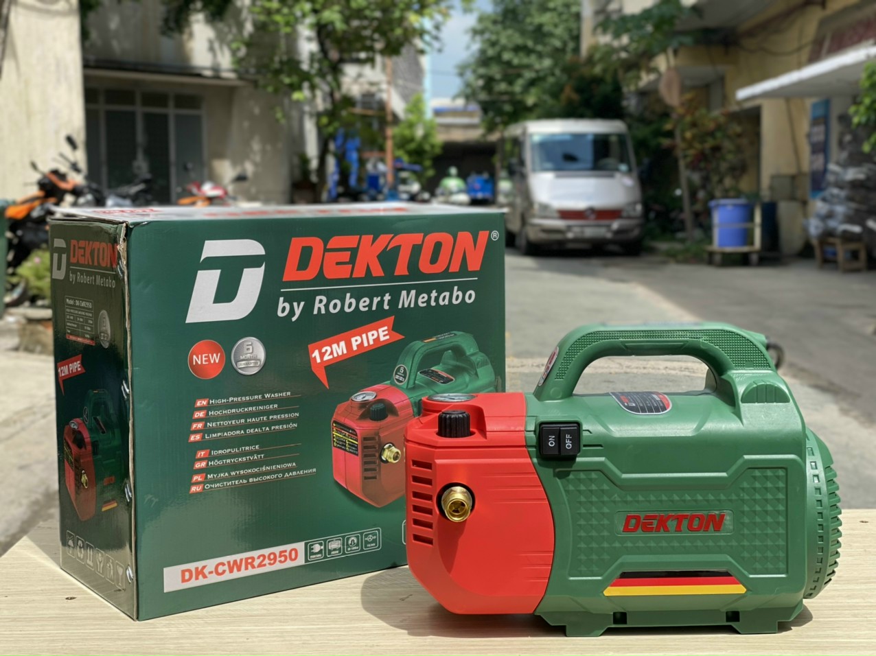 Máy rửa xe chỉnh áp Dekton DK-CWR2950 mẫu mới. Tặng kèm cây nối dài