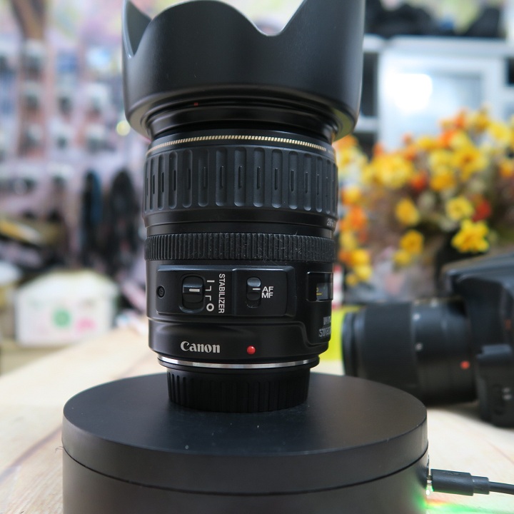 Ống kính Canon 28-135 is USM dùng cho cả máy crop lẫn Fullframe Canon