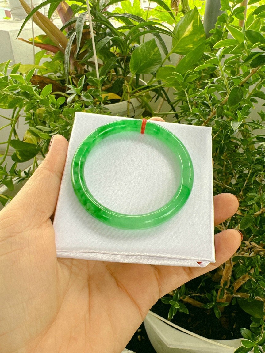 [SHOP CHUYÊN SỈ] Vòng tay Nữ Đá Cẩm Thạch Jadeit Xanh Sáng bản Tròn - Chất Ngọc trong, lên nước cực sáng, đầy đủ size ni, Quà tặng chất lượng cho phái nữ - Phúc An Store