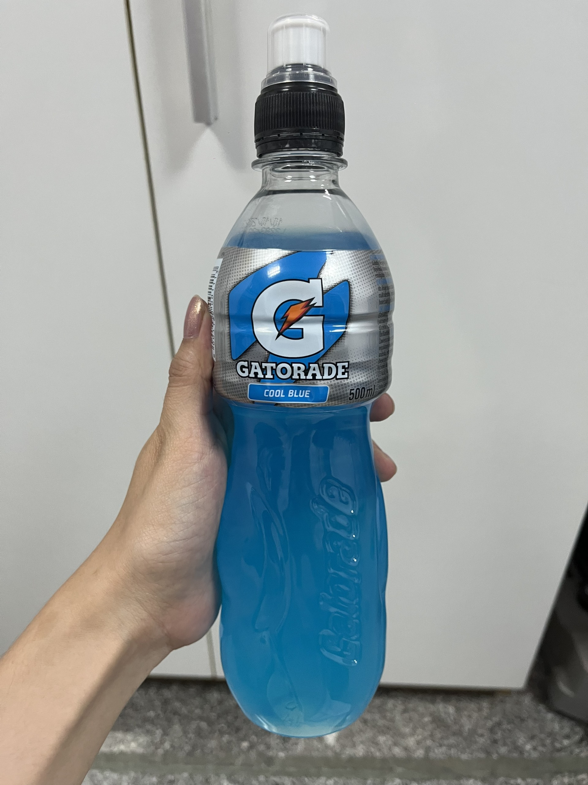 Nước uống thể thao Gatorade Cool Blue / Lemon/ Orange 500ml - nhập khẩu châu Âu