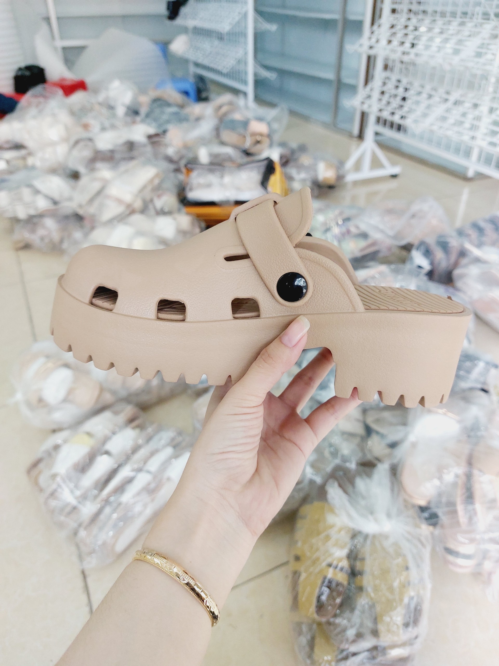 Dép sục nữ đế cao