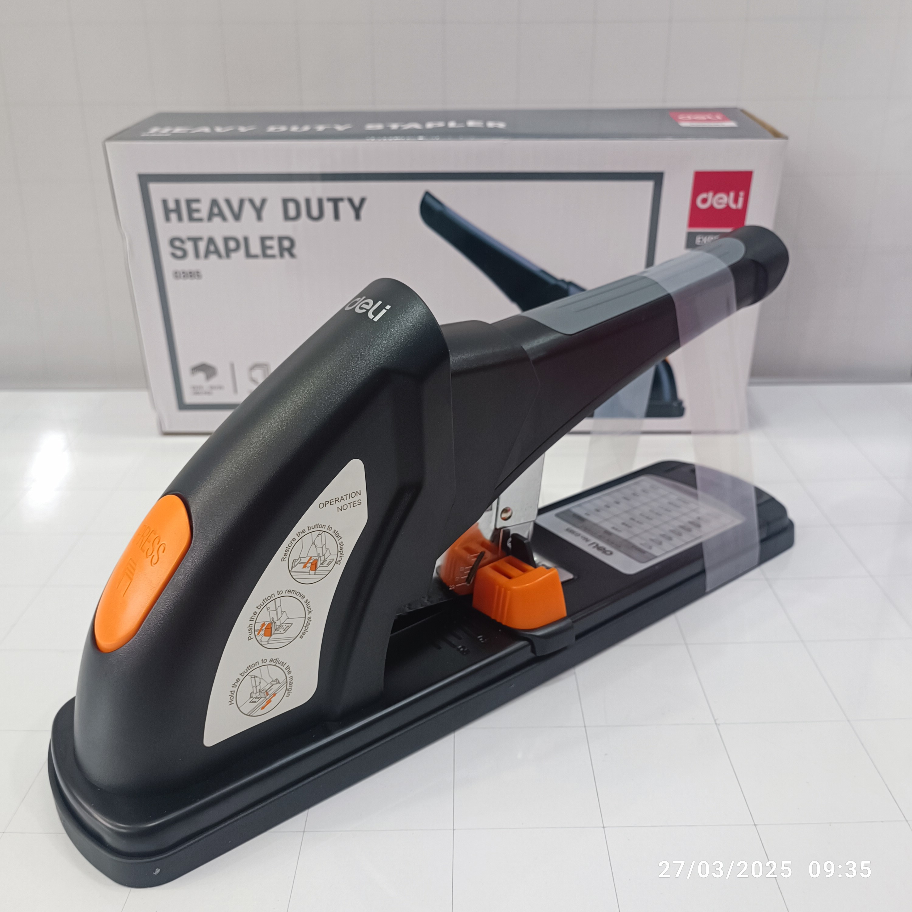Dập ghim đại trợ lực 210 tờ - deli 385