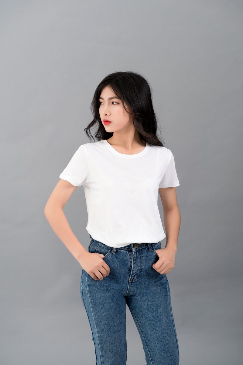 Áo thun trơn màu trắng cổ tròn tay ngắn chất liệu cotton dày mịn, co giãn dễ phối đồ