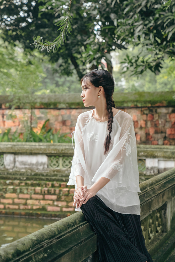 Áo thêu hoa Mộc Lan