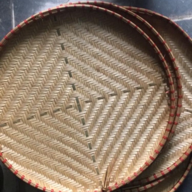 ( Giá Huỷ Diệt ) Mẹt Tre Việt Nam Cạp Đỏ Trang Trí, Bún Mẹt , Mẹt Vẽ