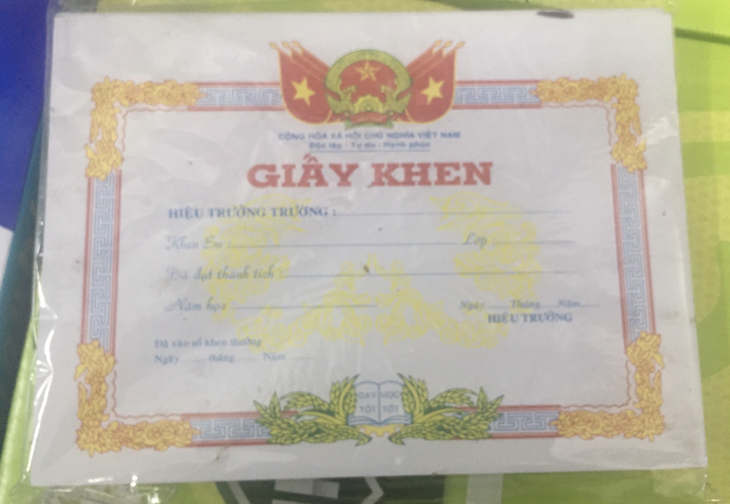 Giấy khen a5