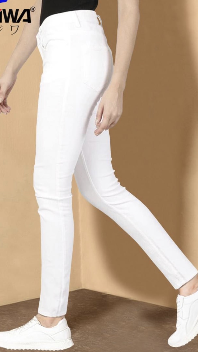 Quần kaki trắng dáng ôm phom chuẩn tôn dáng