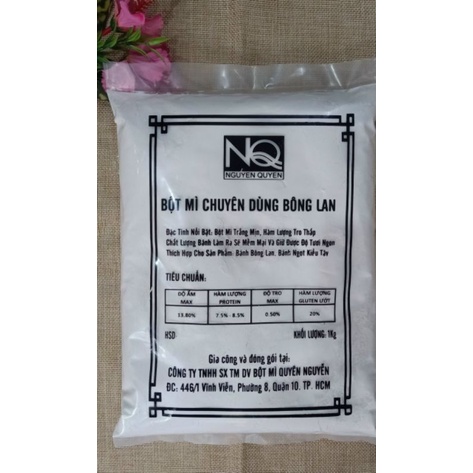 Bột mì chuyên dùng bông lan 1 kg .