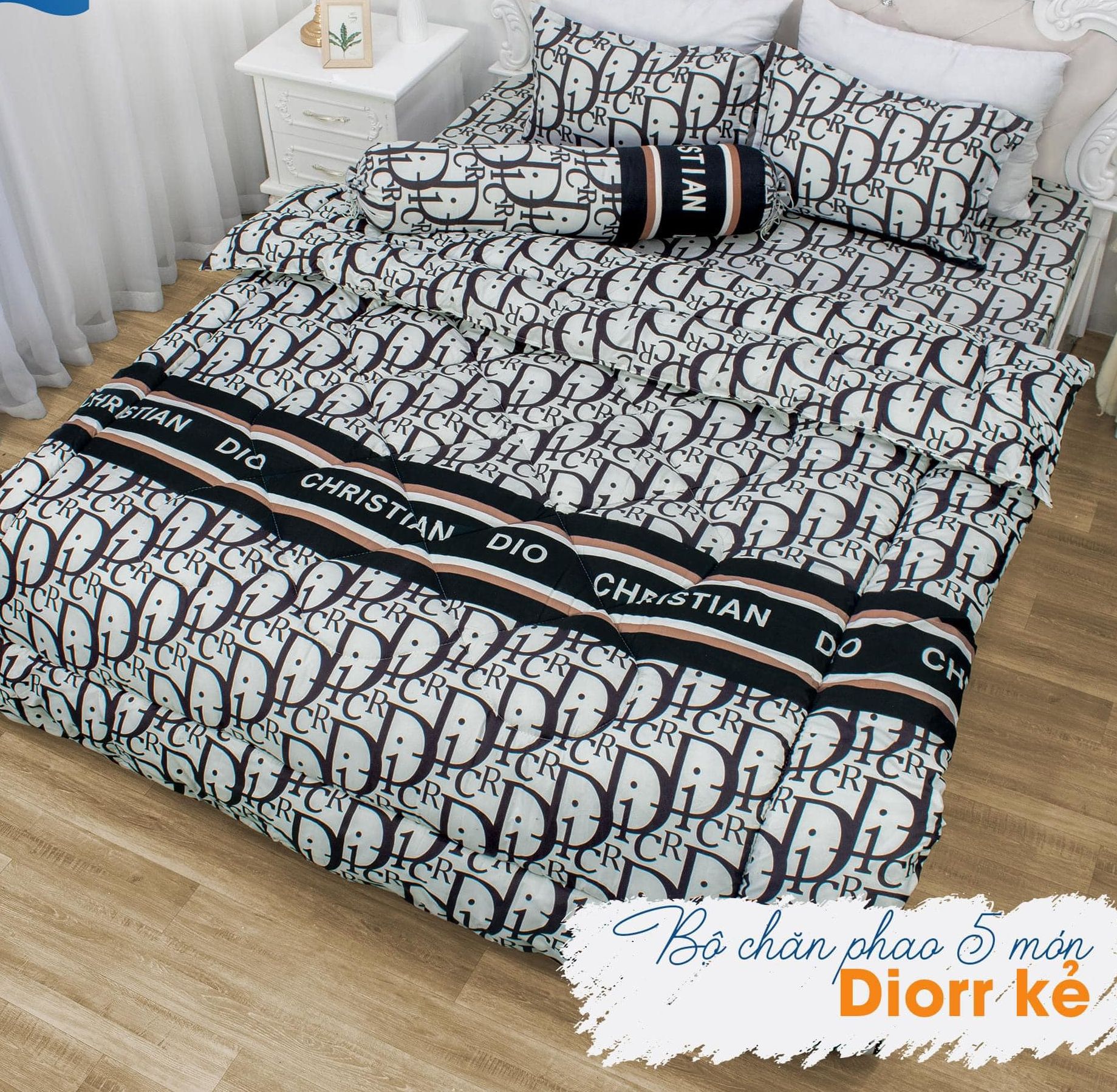 Bộ chăn ga gối 5 món- 4 món Dior trắng đen