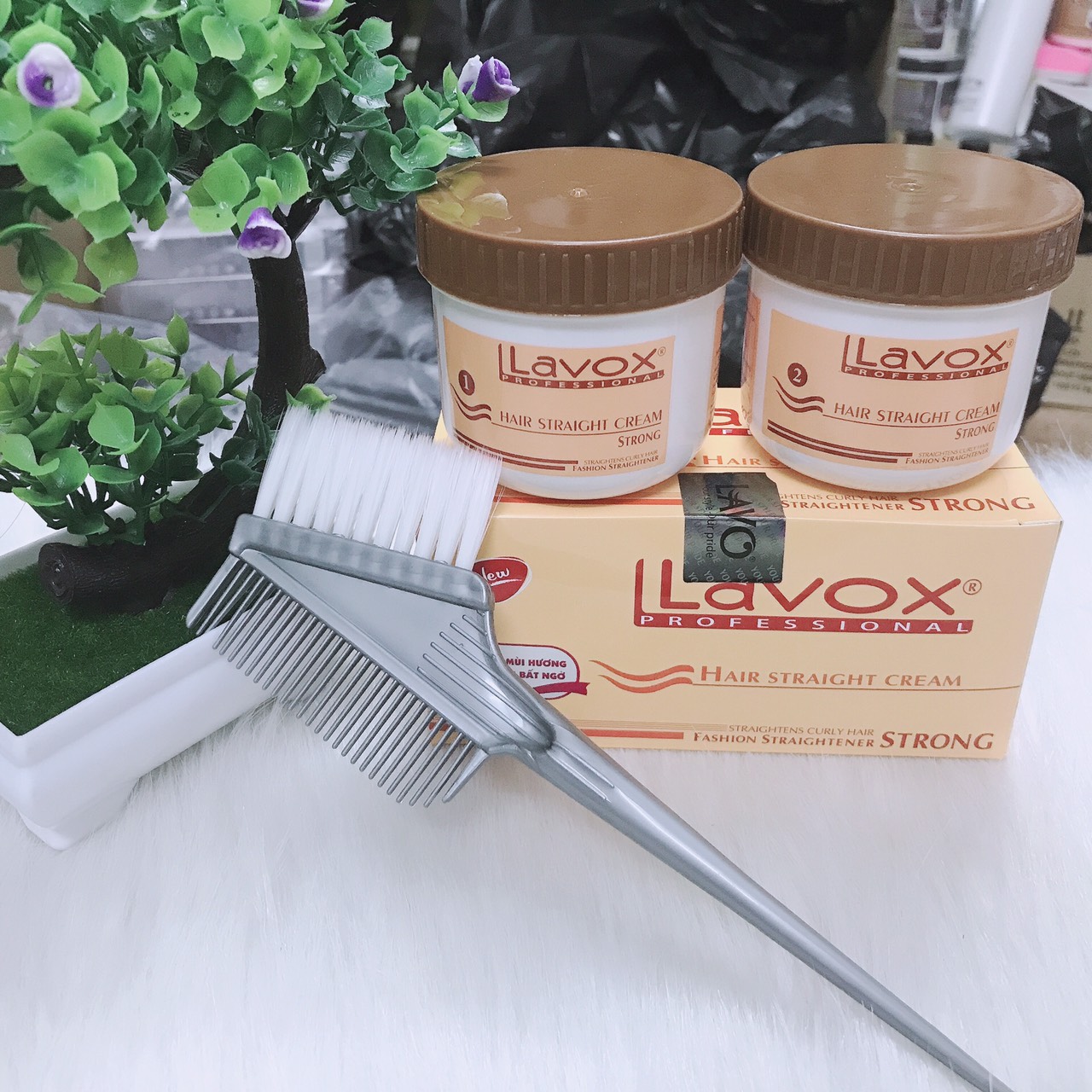 Combo kem ép tóc thẳng tại nhà lavox 140mlx2 và chổi vào kem