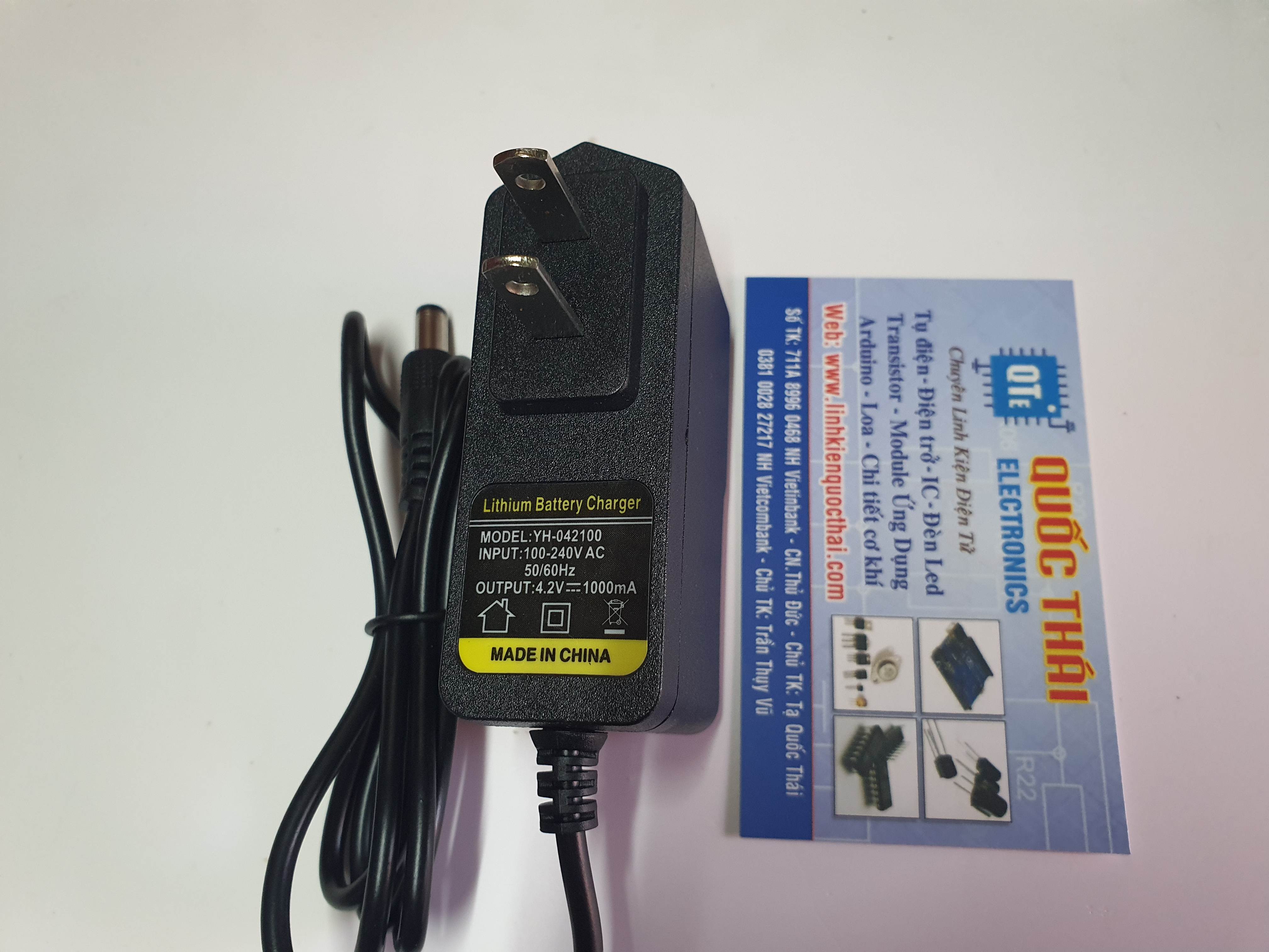 Adapter 4,2v 1a sạc pin 1s