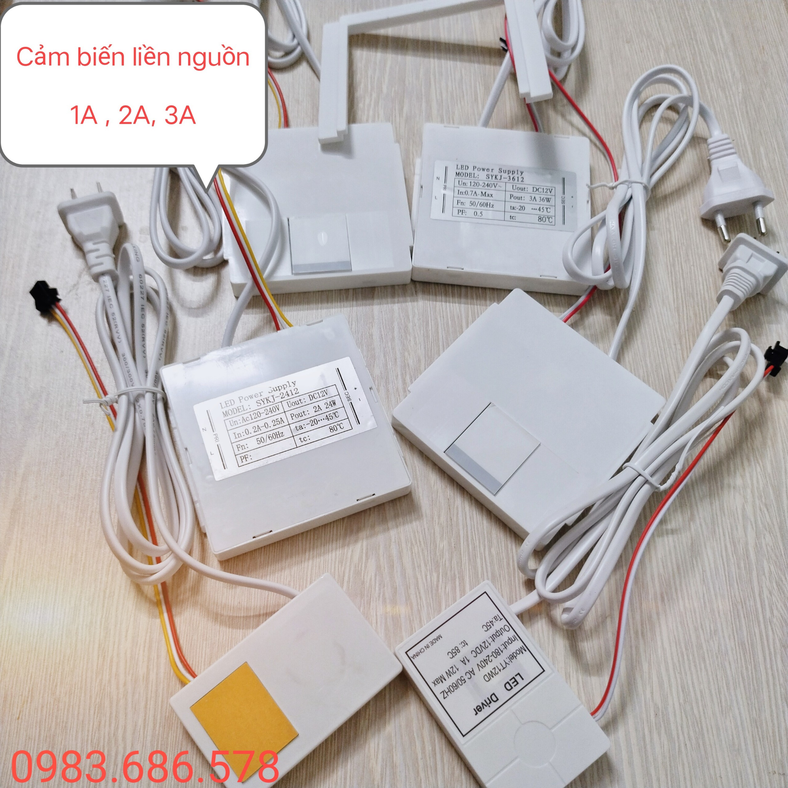 Công tắc cảm biến gương led liền nguồn 1A,2A,3A