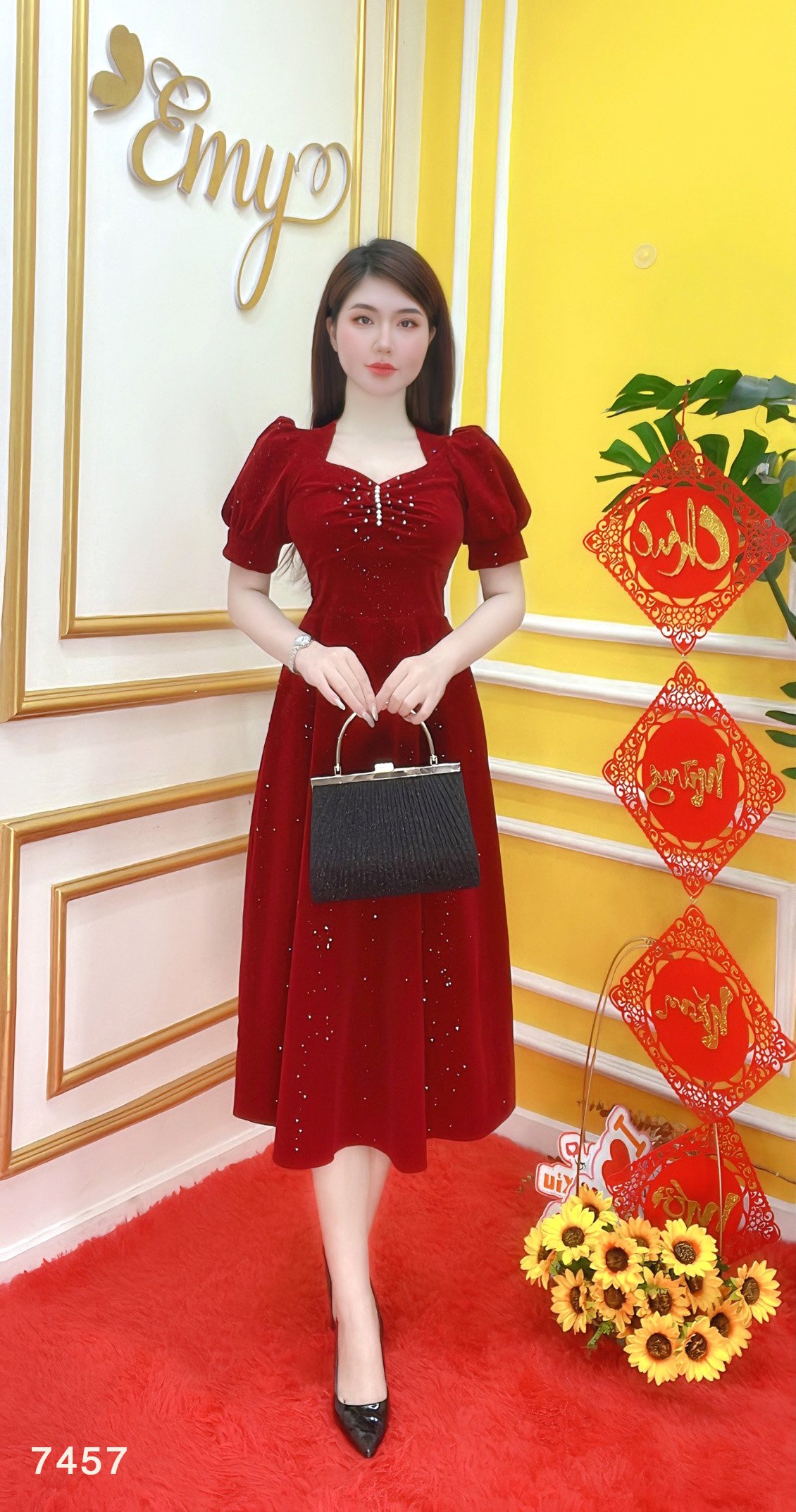 Đầm emy em7457 xoè đỏ nhung