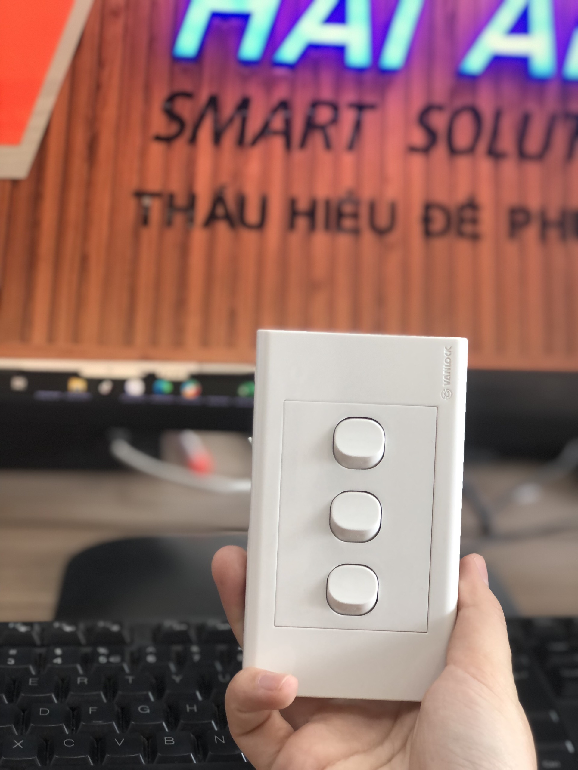 Combo công tắc và mặt công tắc Sino các loại sẵn hàng-giá tốt chính hãng