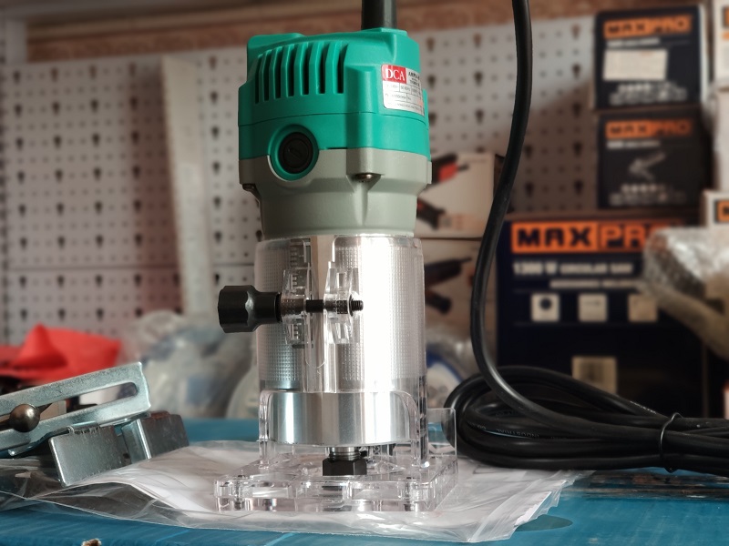 Máy cắt mép dca amp04-6
