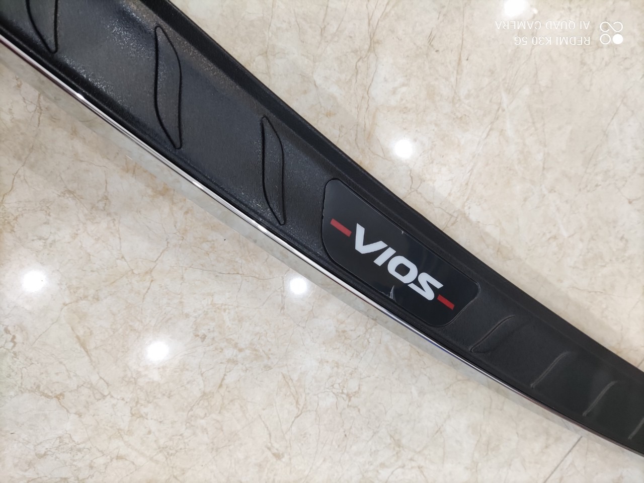 Chống trầy cốp ngoài xe toyota vios 2019 2020 2021 mẫu nhựa 3d chống trầy xước cốp