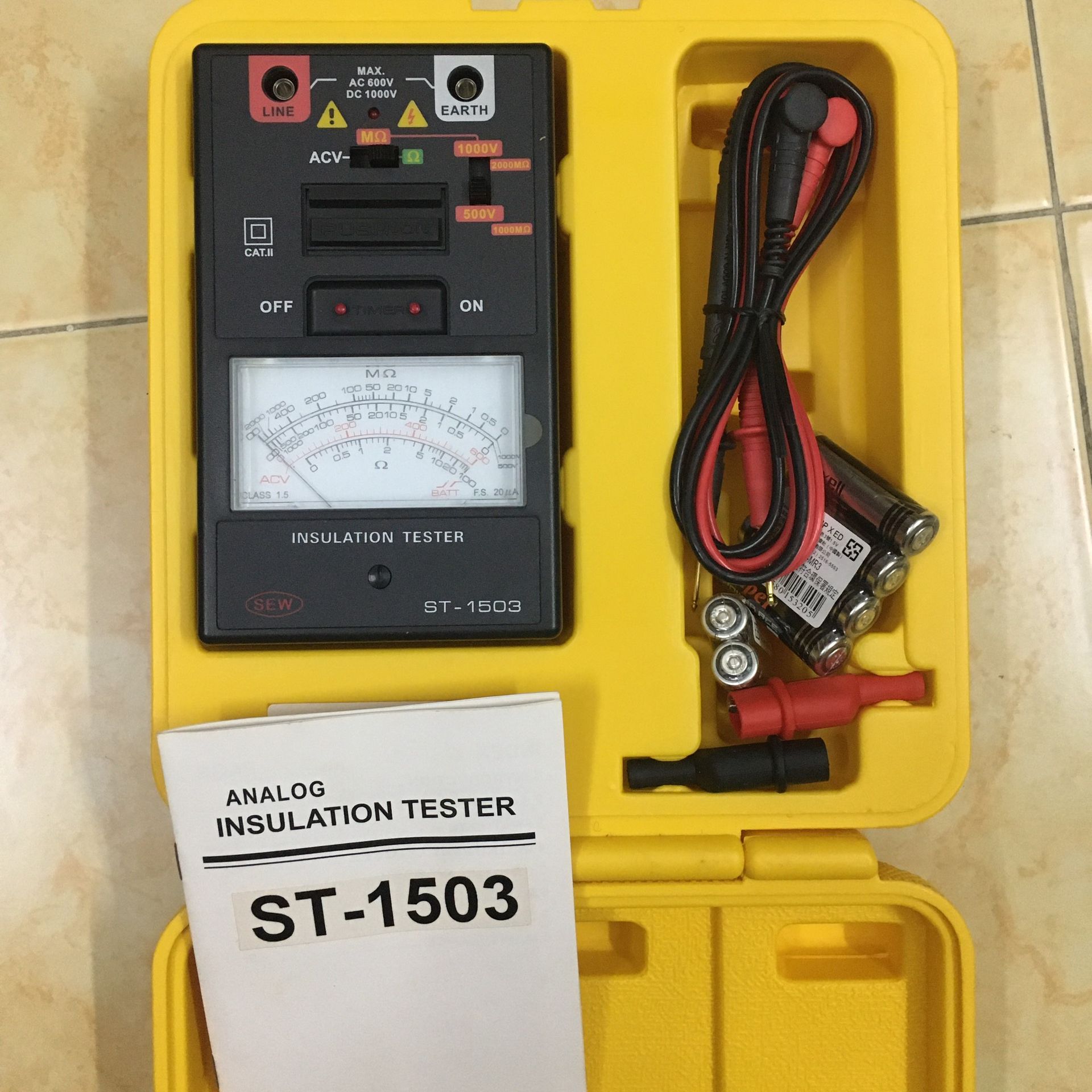 Đồng hồ kiểm tra điện trở cách điện sew st-1503