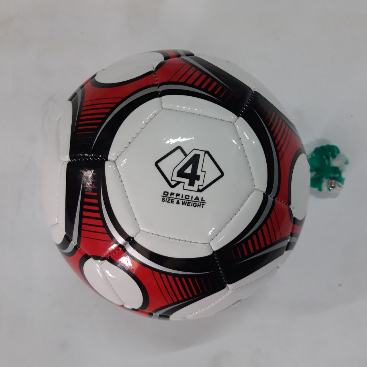 quả bóng đá số 4 siêu phẩm mới(hàng chính hãng)da cao cấp+tặng kèm kim túi+đôi tất dài