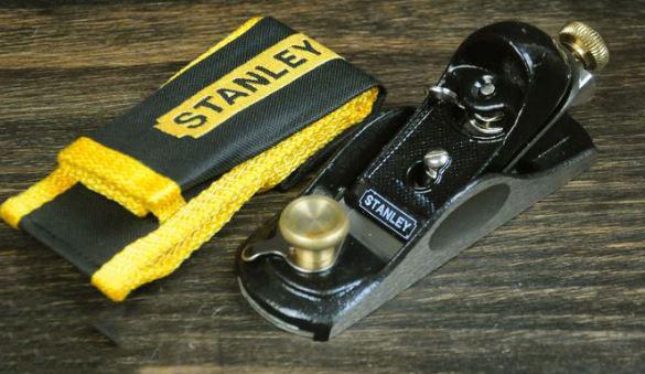 Bào gỗ cầm tay stanley 12-020