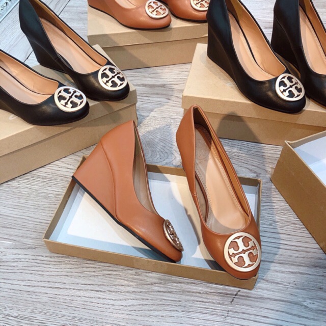 Cao gót Tory Burch đế xuồng 7cm, sản phẩm tốt, chất lượng cao, độ bền vượt trội, cam kết như hình