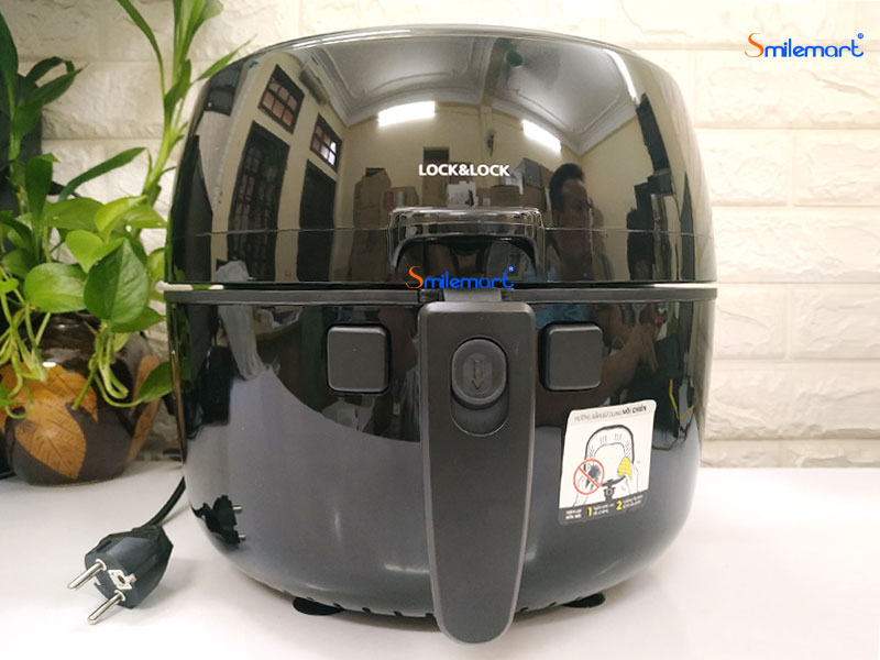 Nồi chiên không dầu điện tử lock&lock 6.5l ejf286blk