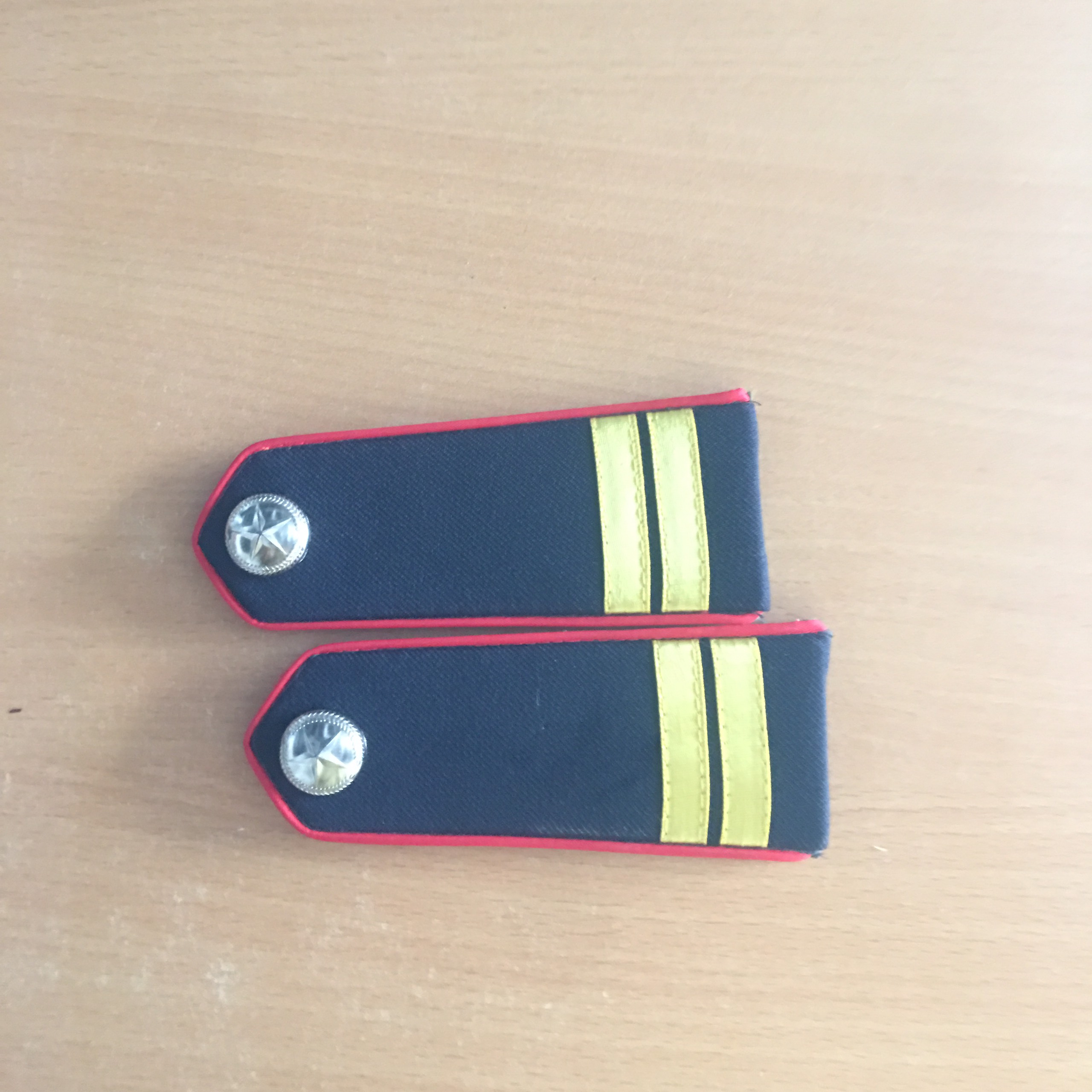 Cầu vai bảo vệ, cặp cầu vai bảo vệ, cầu vai, phụ kiên bảo vệ, sản xuất cầu vai, cầu vai gắn áo, phụ kiện Nón - Sao - Cầu