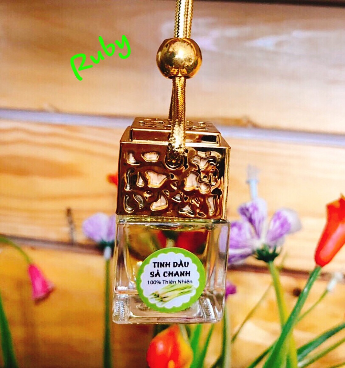 Tinh dầu sả chanh treo xe ô tô, treo phòng - Vuông Vàng