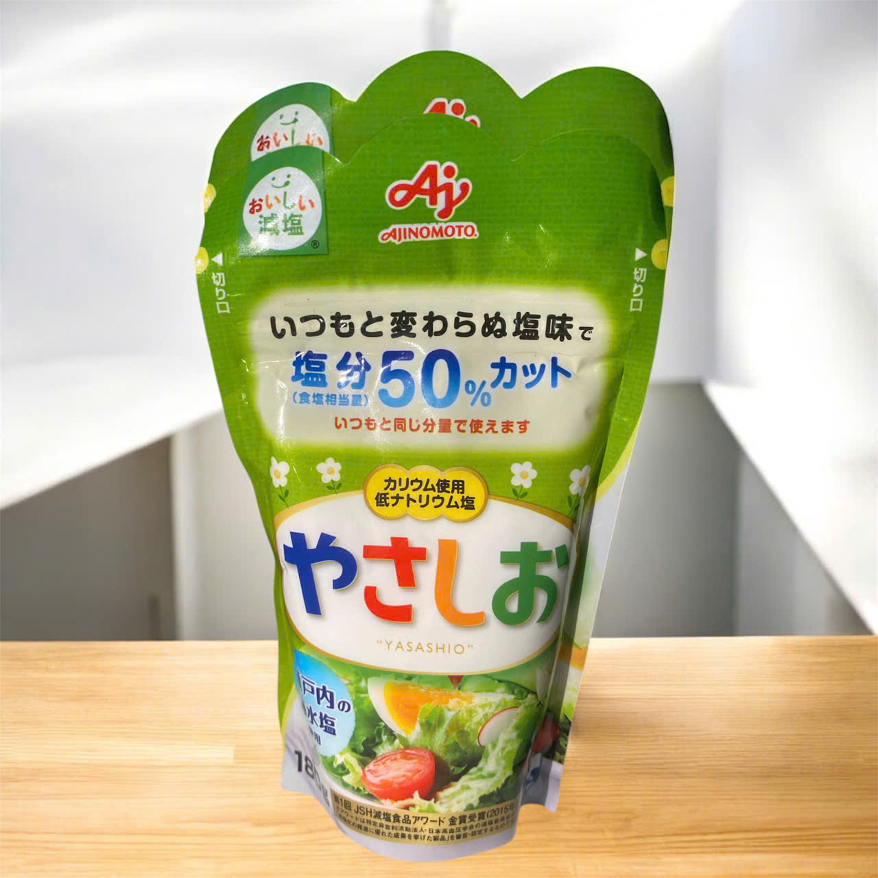 Muối giảm 50% độ mặn Ajinomoto 180g - Exp 31/01/2026