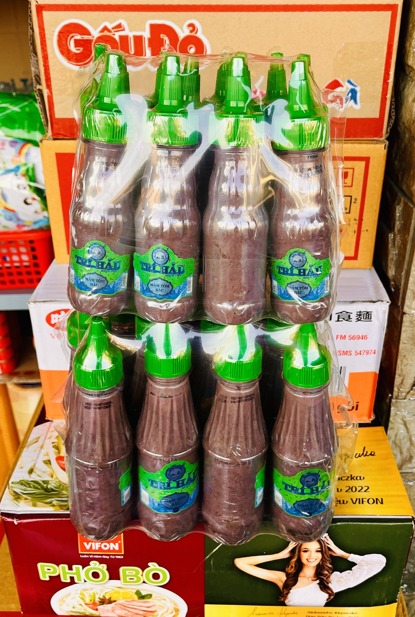 (MẪU MỚI) (TĂNG THỂ TÍCH GIÁ KHÔNG ĐỔI) Lốc (12 chai x 129g-237g) Mắm tôm Bắc Trí Hải