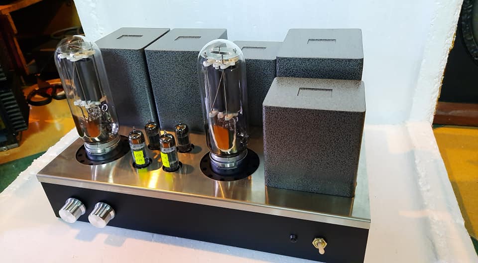 Ampli đèn 211 SE kiểu dáng Kít Nhật