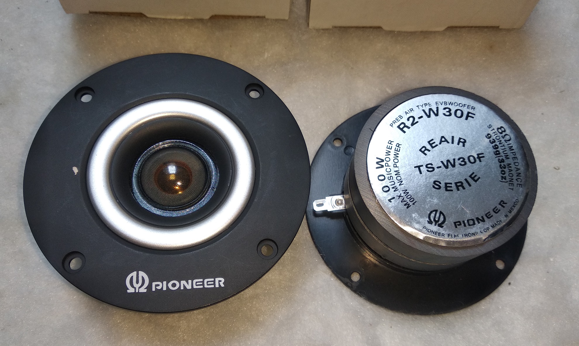Đôi loa treble cao cấp pioneer, hàng nhập khẩu