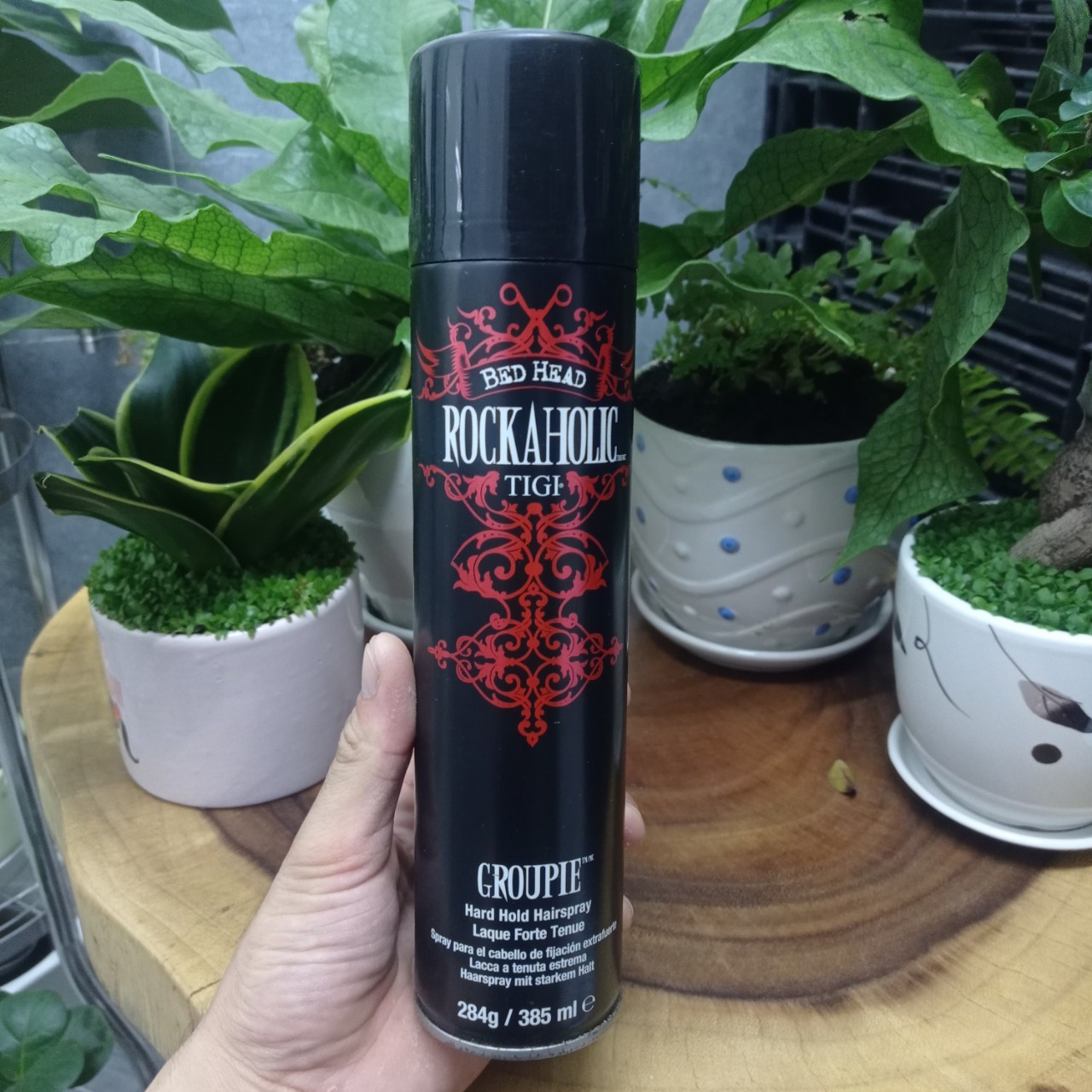 Gôm xịt tạo kiểu Tigi Bed Head Groupie Rockaholic 385ml