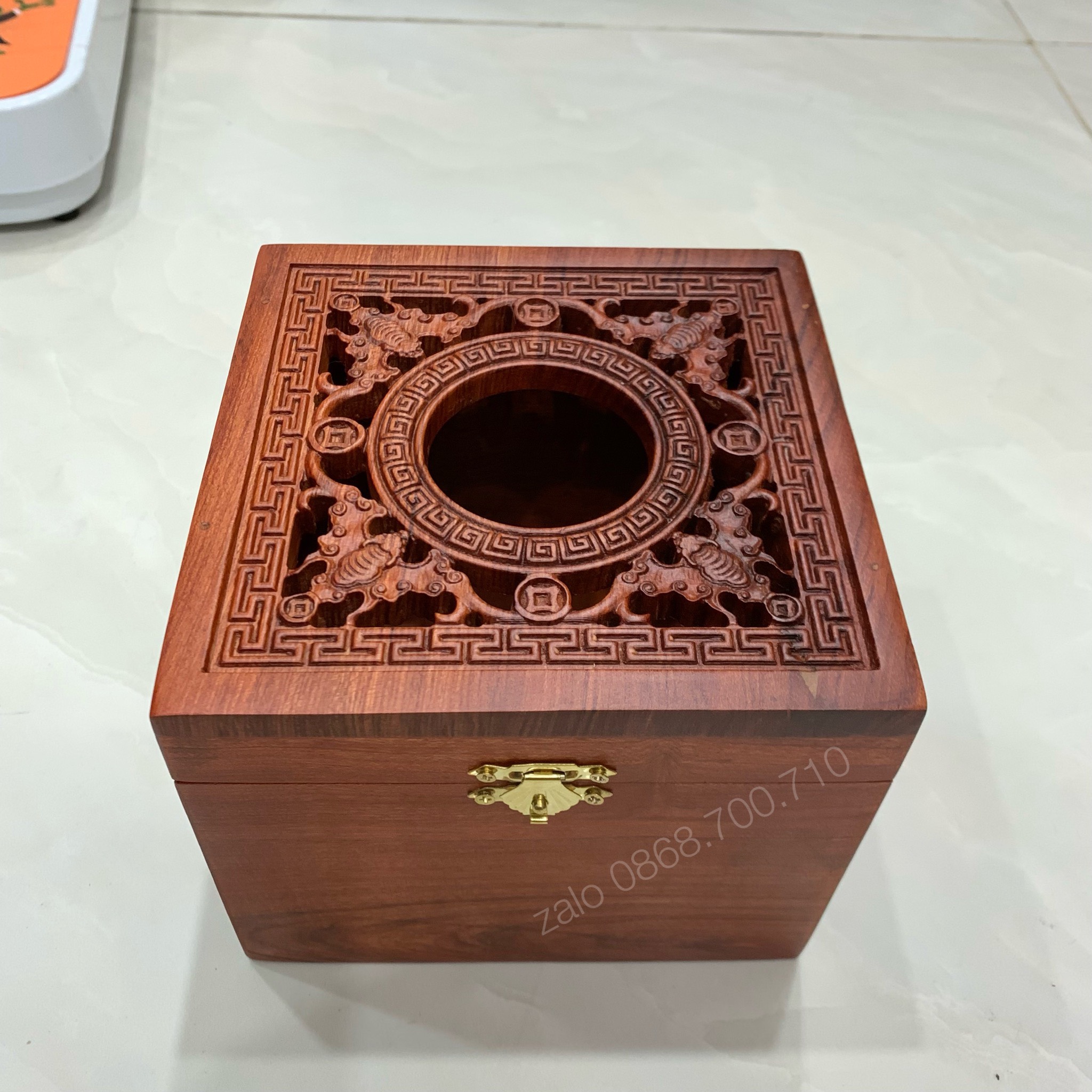 Hộp Gỗ Đựng Giấy Ăn Vuông --  trạm rơi