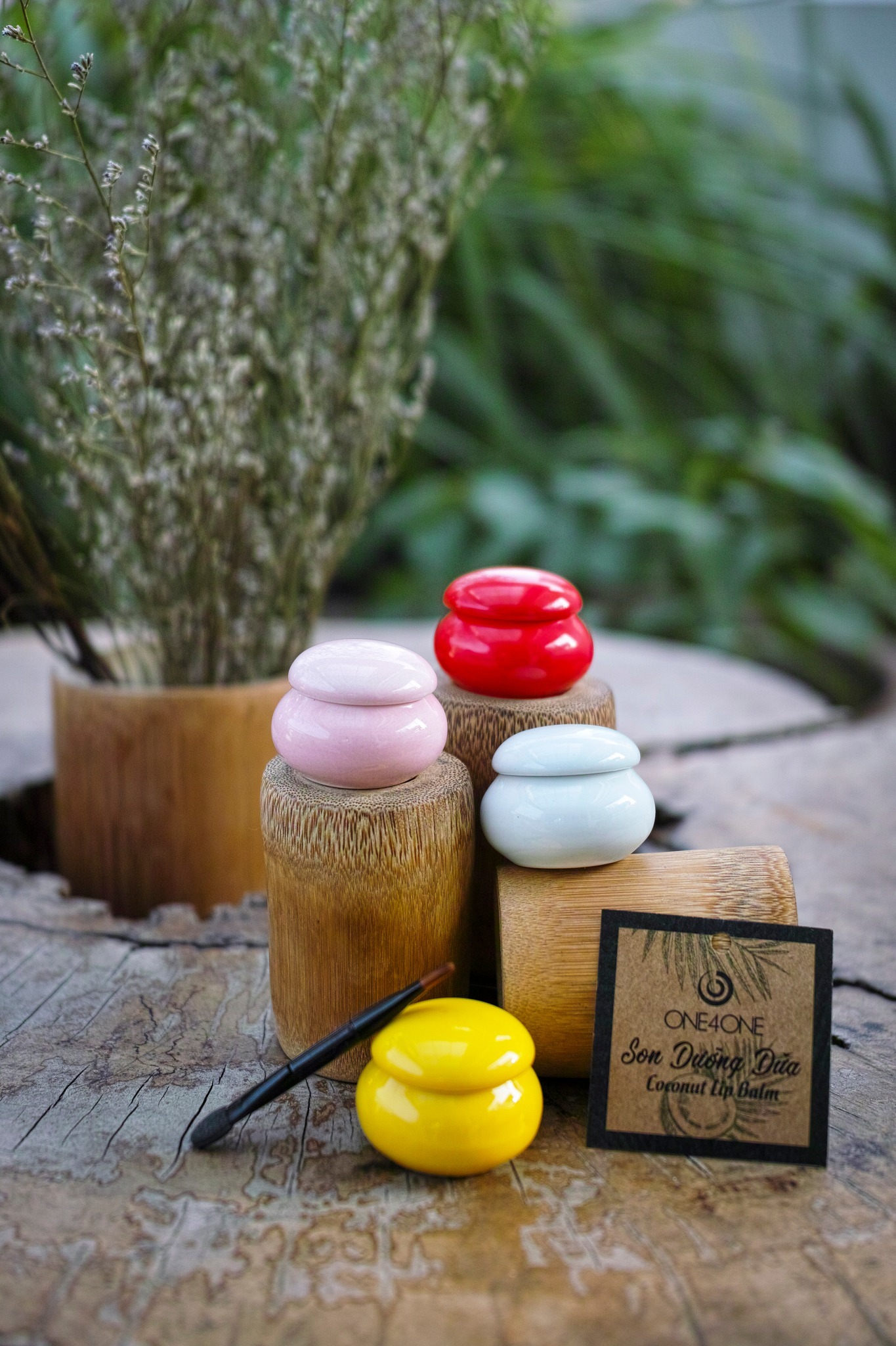 Son môi thiên nhiên son dừa One4one son thiên nhiên từ dầu dừa sáp ong son thiên nhiên màu khoáng lên màu và dưỡng môi siêu iu chuẩn sống xanh healthy thuận tự nhiên và zero wash với hũ gốm refill sau khi sử dụng