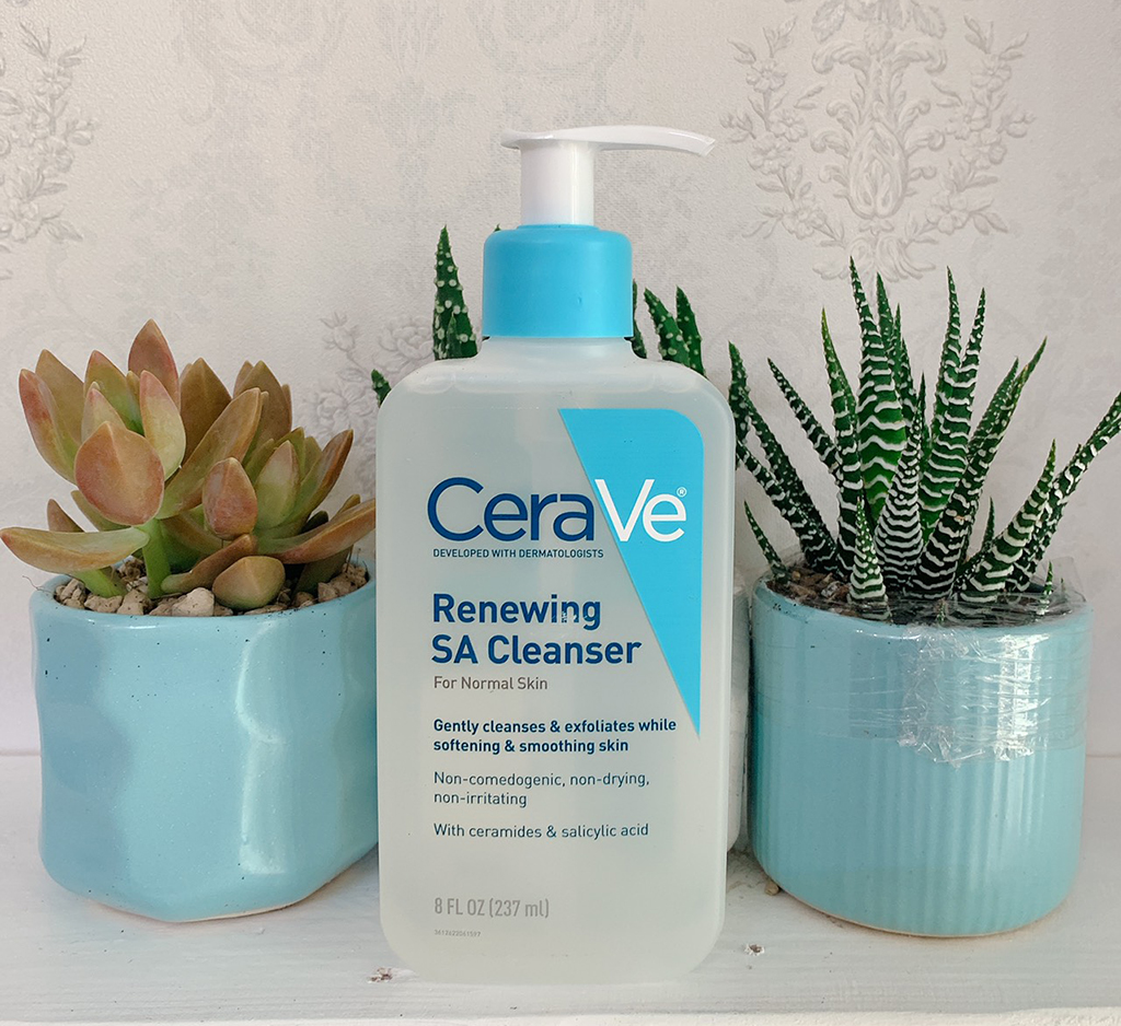 Sữa rửa mặt Cerave Renewing SA Cleanser sạch sâu giảm mụn 237ml