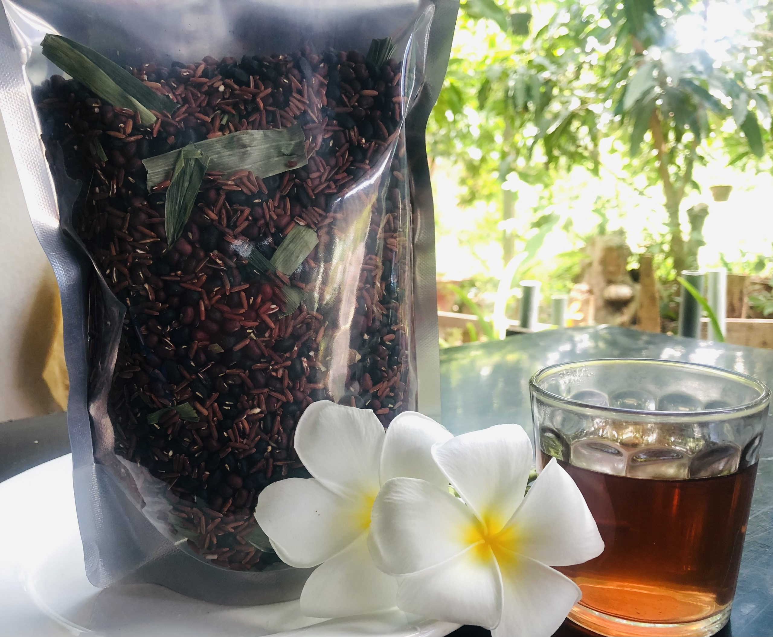 trà gạo lứt đậu đen xanh lòng đậu đỏ và lá dứa 200gr