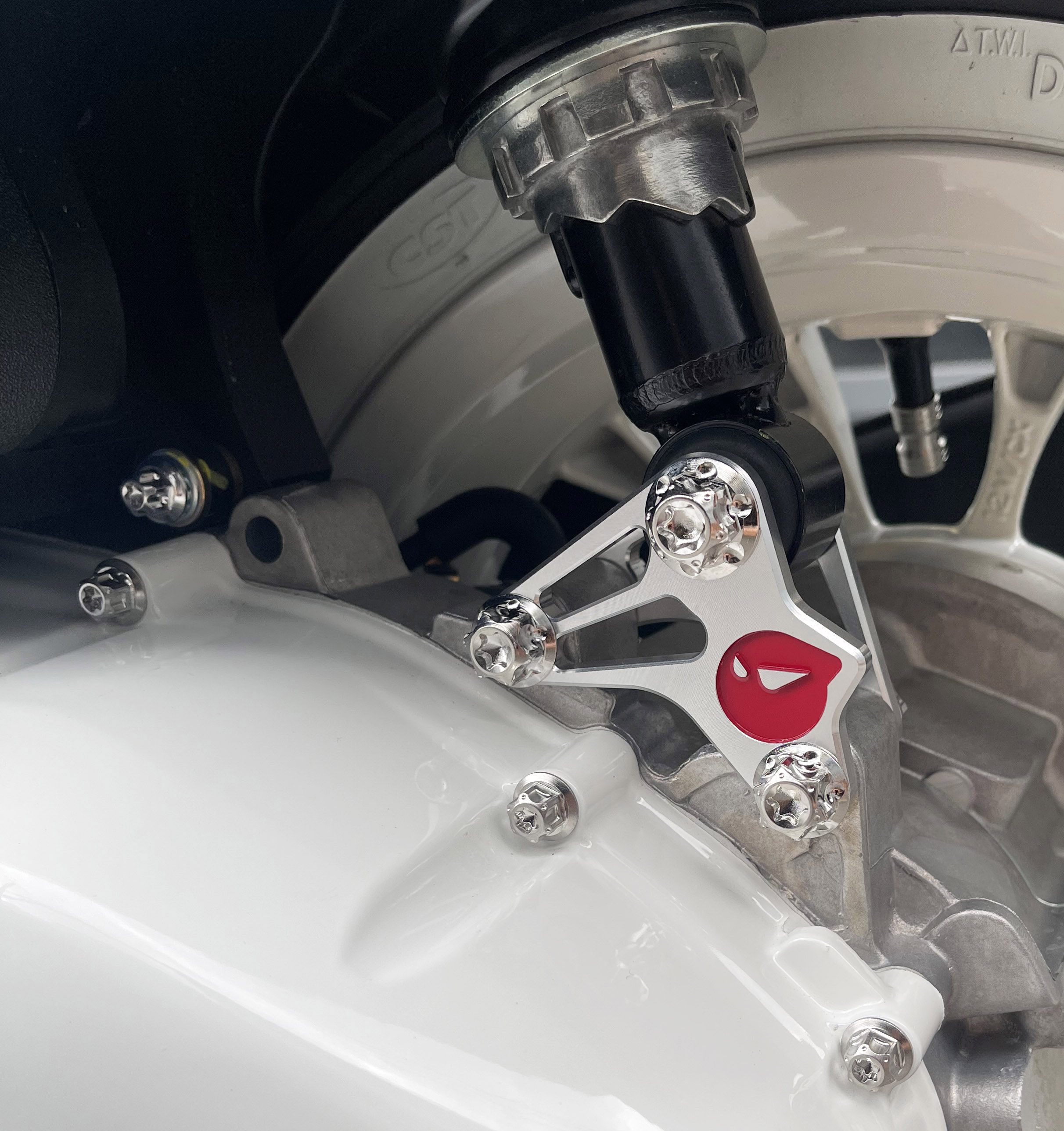Ốc Salaya hộp lọc gió Vespa Sprint Primavera Notte