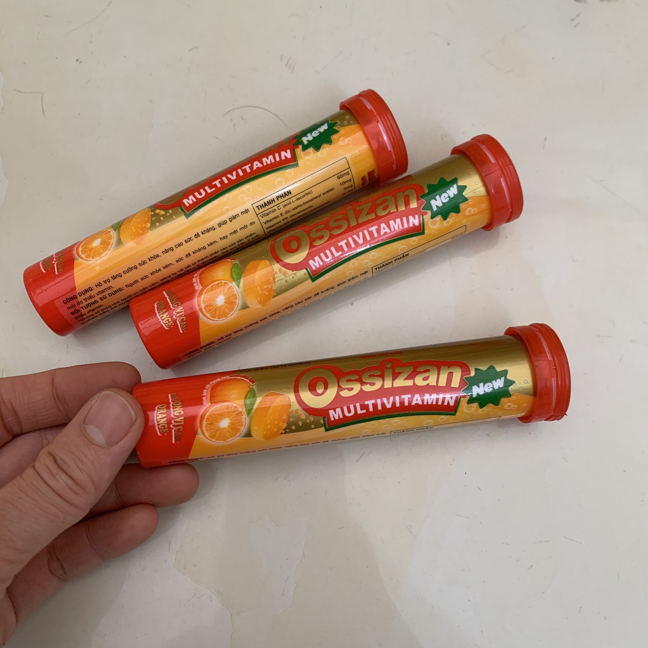 Combo 3 tuýp Vitamin C sủi Ossizan Multivitamin - Tuýp 20 viên
