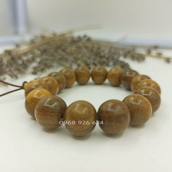 Vòng phong thủy đeo tay 📌 Vòng phong thủy gỗ đẹp 14 ly