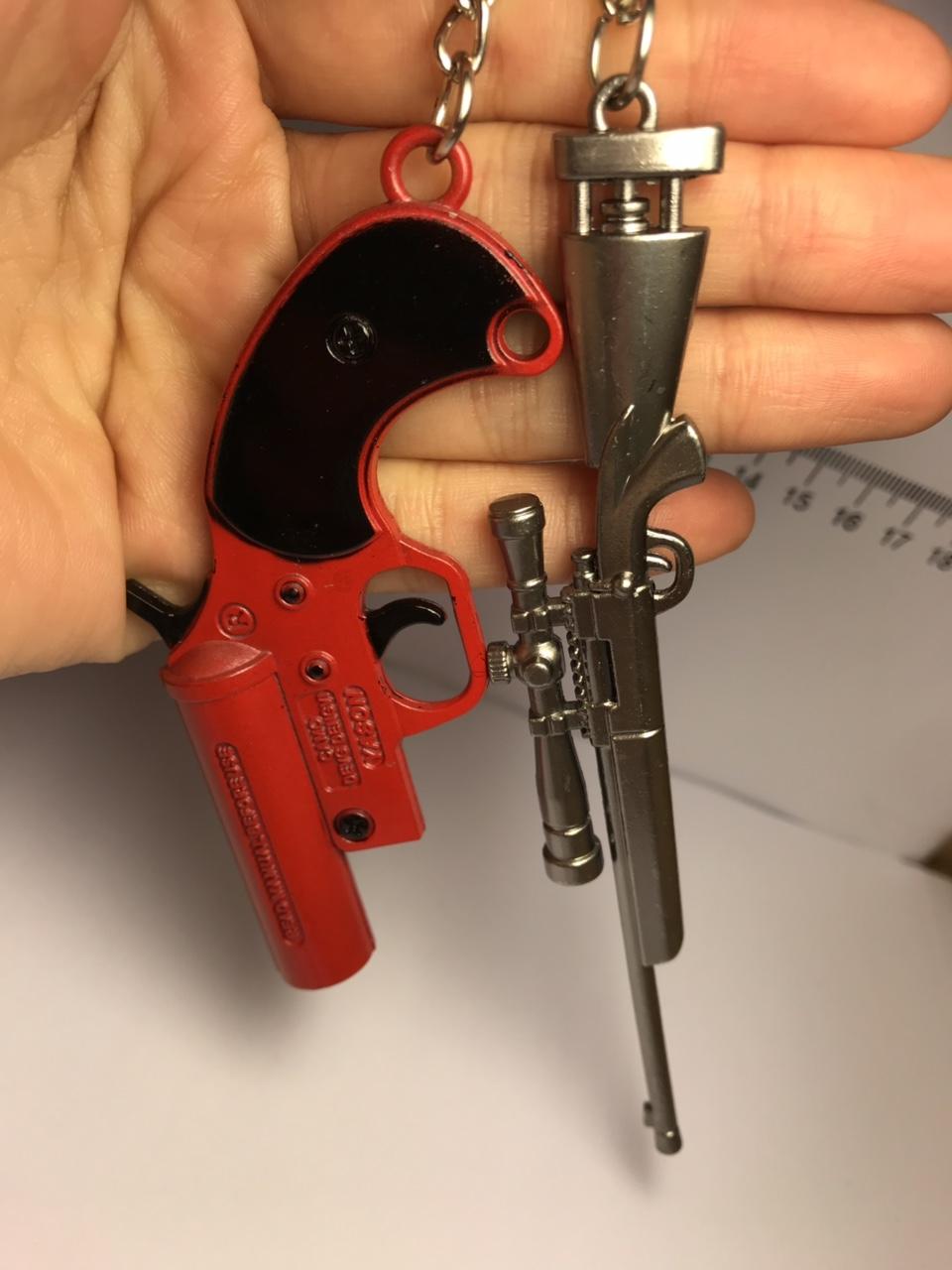 Bộ hai móc khóa m24 pubg size 12cm và tín hiệu thính size 8,5cm