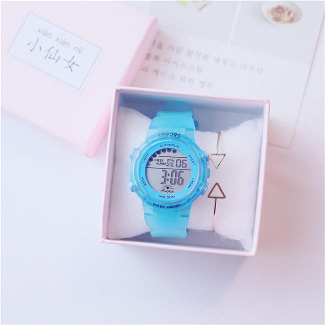 Đồng hồ thể thao nữ shhors trend size 32mm + tặng vòng tay.