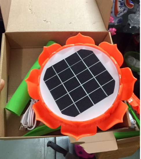 Đài Niệm Phật Hoa Sen Năng Lượng Mặt Trời chịu nắng mưa