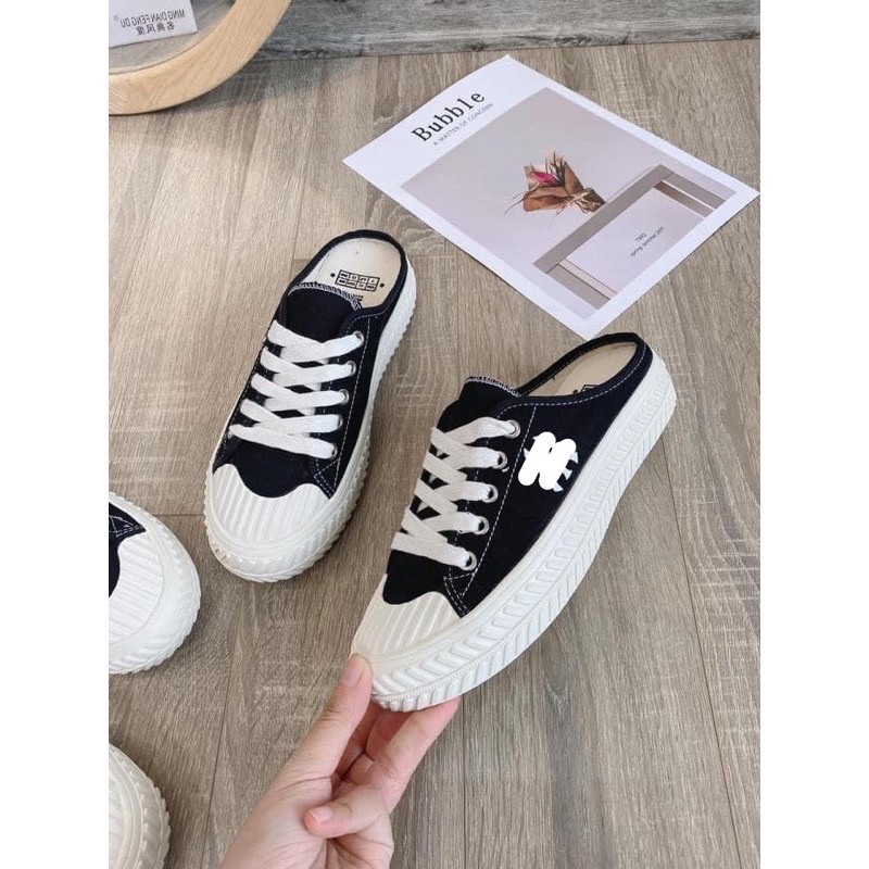 Sục giầy hot trend