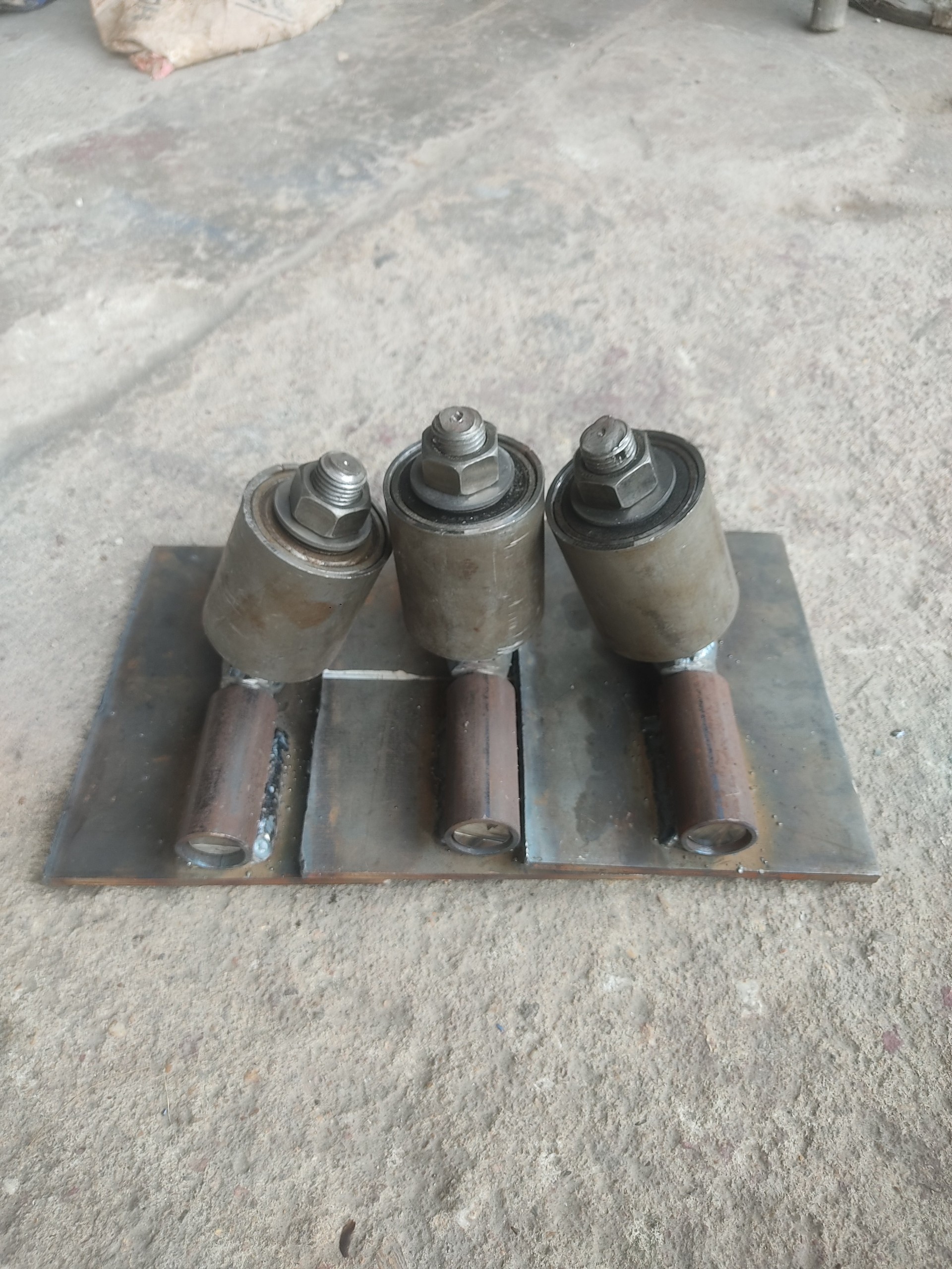 Cọc lôi xe ba gác xe lôi xe kéo cốt 30ly
