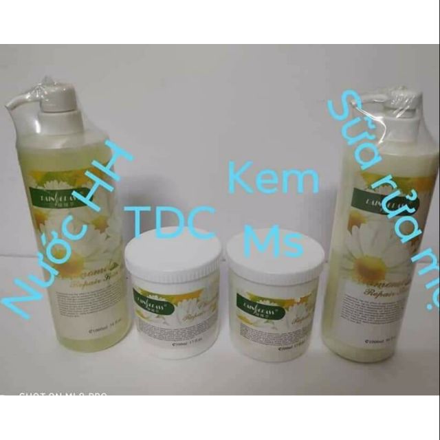 BỘ CHĂM SÓC DA HOA CÚC - BỘ CHĂM SÓC DA HOA CÚC CHUYÊN DÙNG TRONG SPA - Bộ chăm sóc da hoa cúc Tẩy da chết, sữa rửa mặt, kem massage, nước hoa hồng của bộ hoa cúc