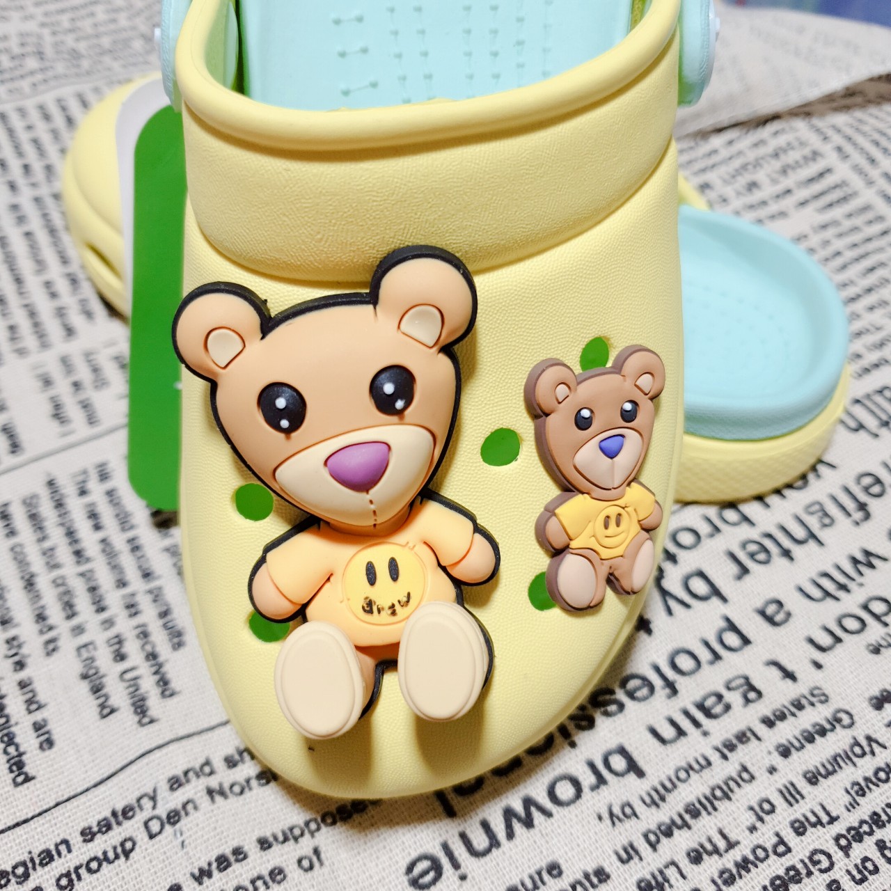 Jibit/ jb/ sticker/ charm 2d, 3d loại to gắn dép crocs - nút gắn dép crocs hoạt hình house & drew các loại gắn dép crocs - dép cá sấu