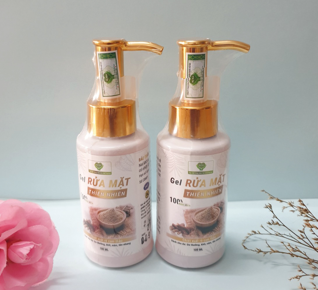 Gel rửa mặt chiết xuất cam thảo mẹ ken