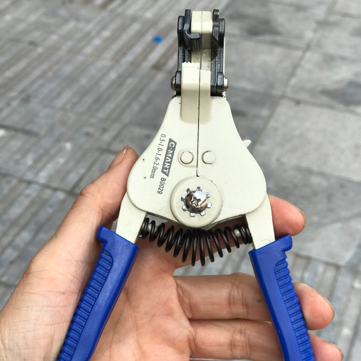 Kìm tuốt dây điện 0.5-2.0mm c-mart b0029-a